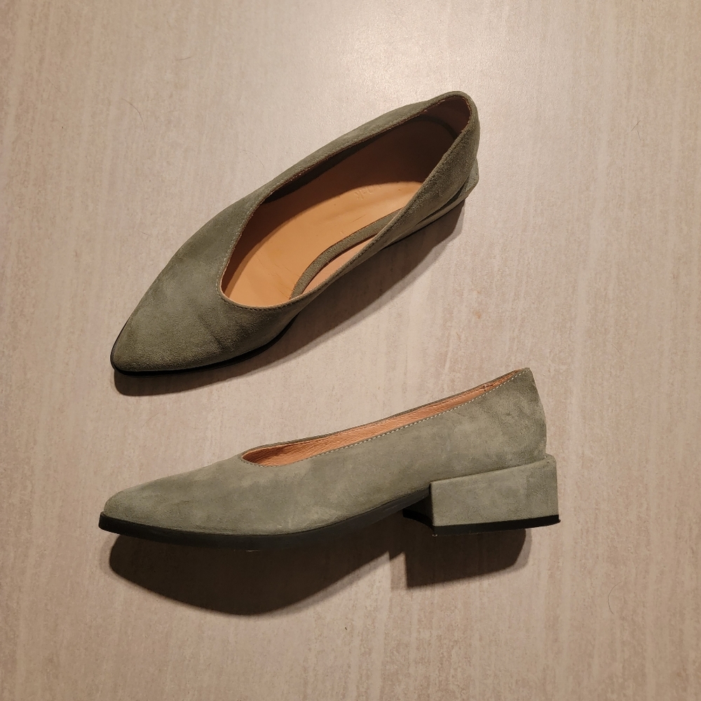 Frank and Oak || pointed low block heels